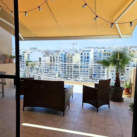 Appartement 2 Bedroom Seafront Duplex Penthouse In The Heart Of Spinola Bay *