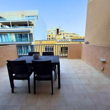 2 Bedroom Seafront Duplex Penthouse In The Heart Of Spinola Bay *